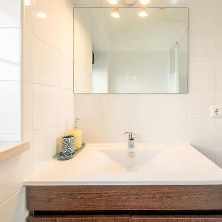 Appartement Guestready - Machado Castro Near Santos-o-novo *